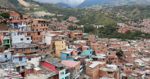medellin comuna 13 ciudad pablo escobar tour lugar real